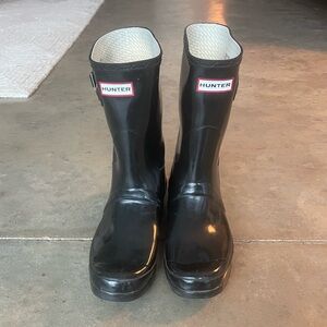 Hunter Classic Black Boots- Original Gloss Short